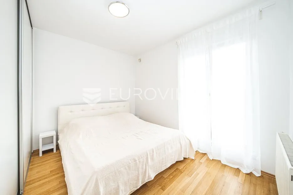 zagreb, laščinska cesta, prekrasno uređen četverosoban stan, prvi najam, 143 m² - slika 8
