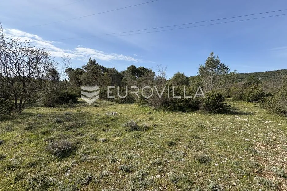 šibenik, dubrava, odlično građevinsko zemljište 18.774 m2 - slika 2