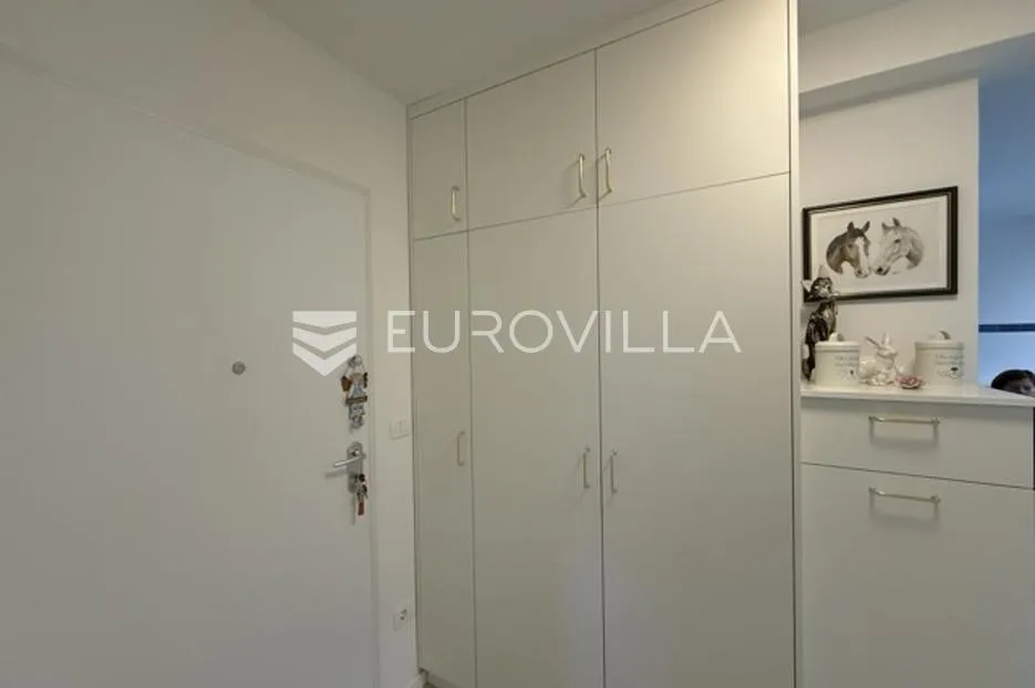 istra medulin moderan stan u prizemlju s velikim vrtom i podnim grijanjem - slika 18