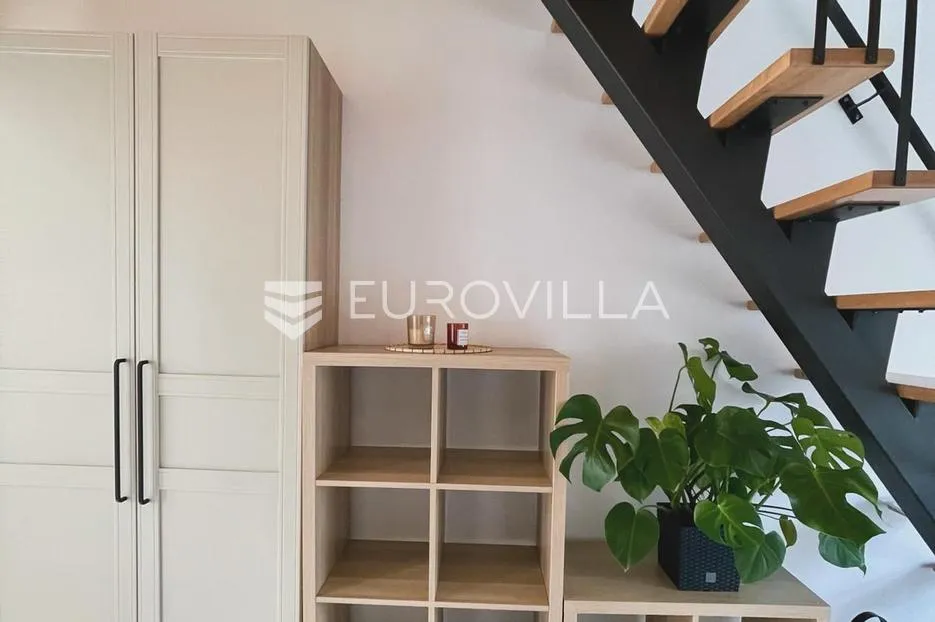 ogulin, zagorje, kuća 350 m², novouređena - slika 17