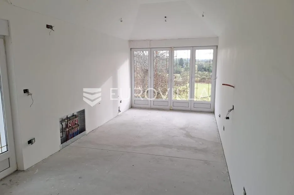 karlovac, tušilović, kuća 420 m², 3 stana - slika 3