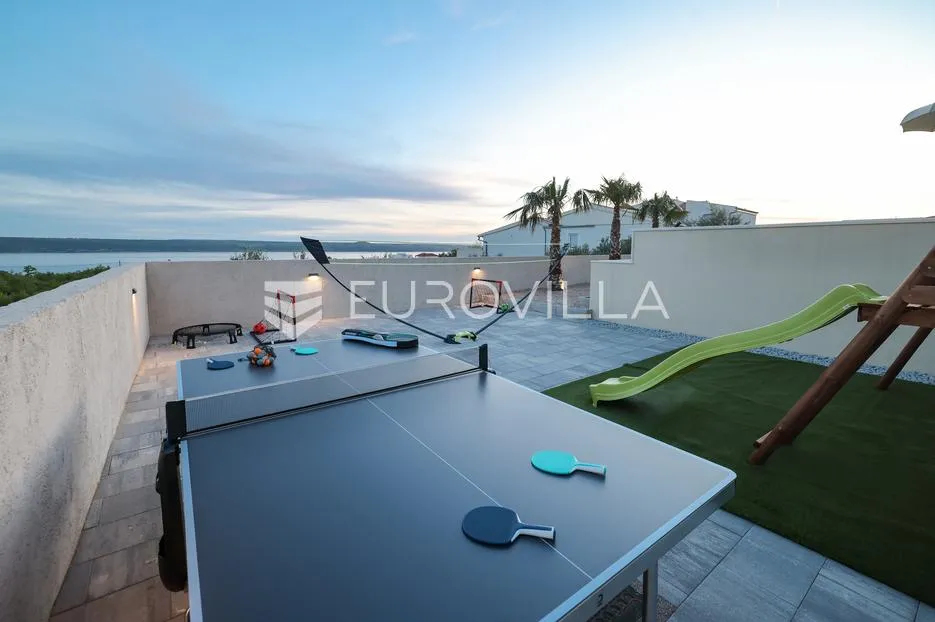 zadar, maslenica, luksuzna vila s bazenom i neometanim pogledom na more 254 m² - slika 39