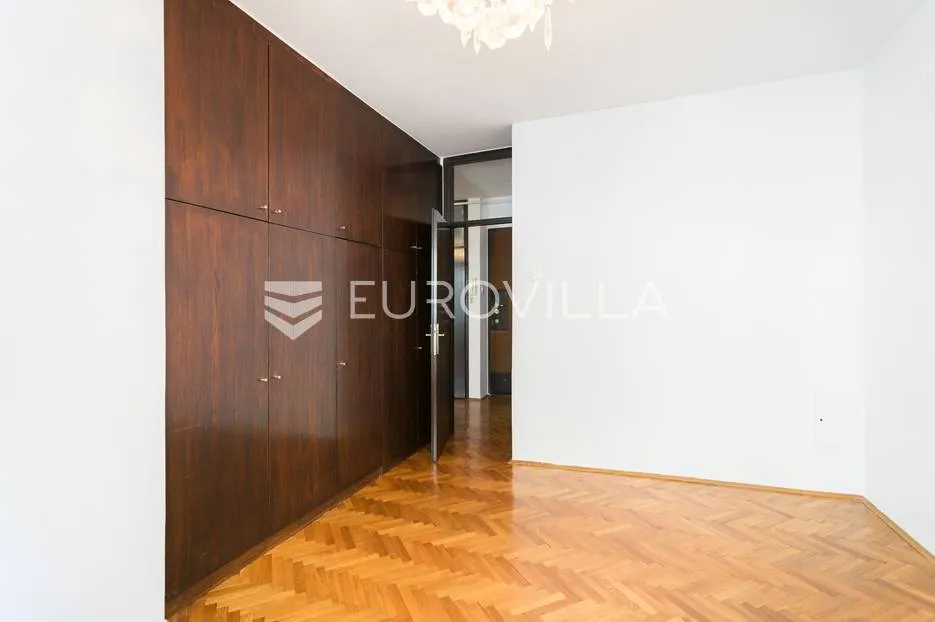 zagreb, pantovčak, hercegovačka, uređen trosoban stan 98 m² - slika 9