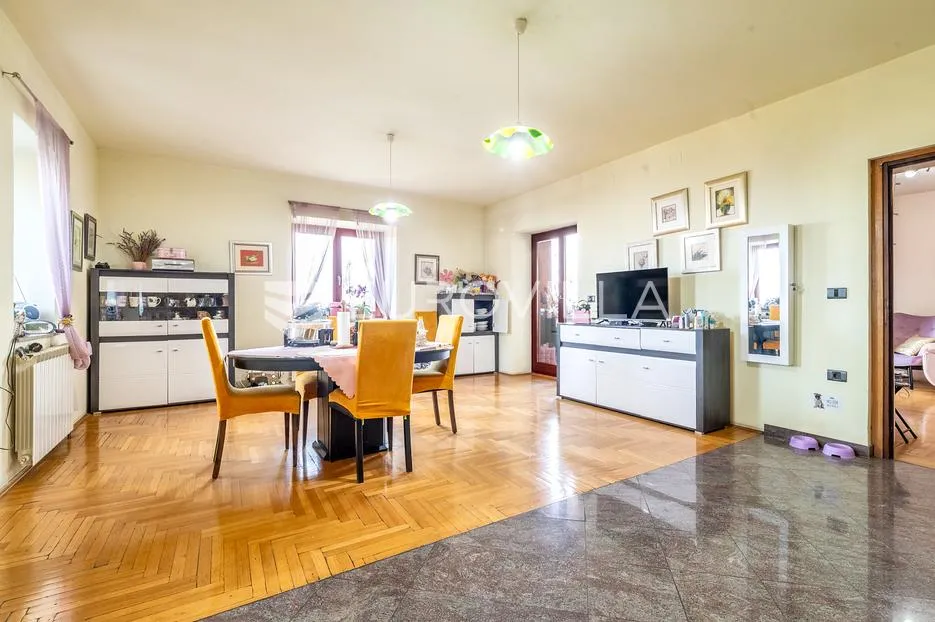samobor, obiteljska kuća 553 m² na građevinskoj parceli 6985 m² s pogledom na grad - slika 3