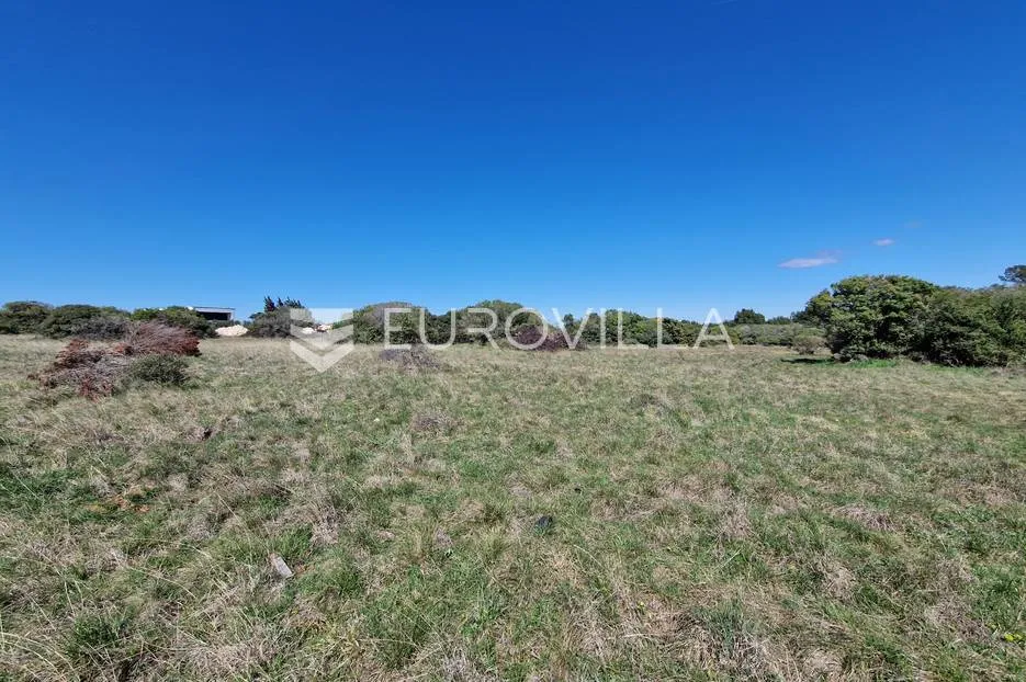 istra, volme, građevinsko zemljište 1500 m², 300 metara od mora, pogled na prirodu i šumu - slika 2