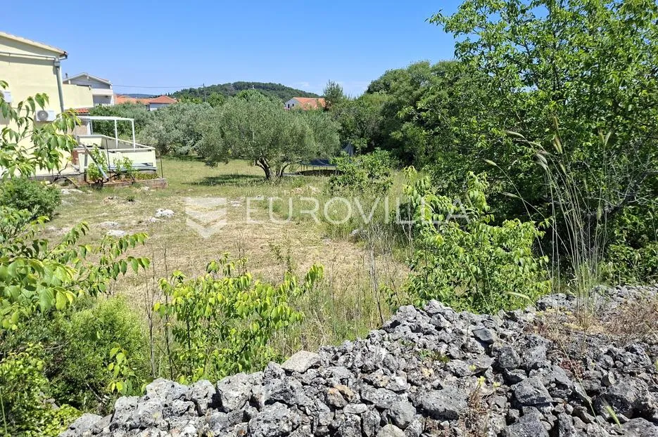 Kukljica, građevinsko zemljište na lijepoj lokaciji