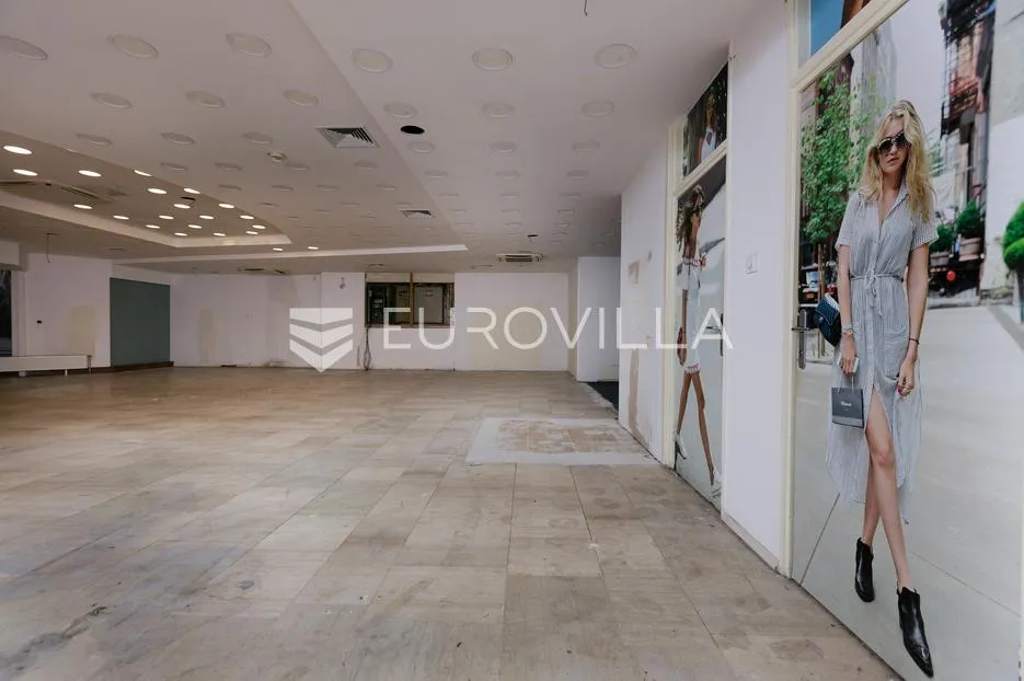 centar rijeke, prizemni poslovni prostor 169 m² s dva izloga, dugoročni najam - slika 3
