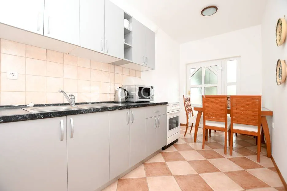 istra, umag, prekrasna kuća s bazenom prvi red do mora 430 m² - slika 47