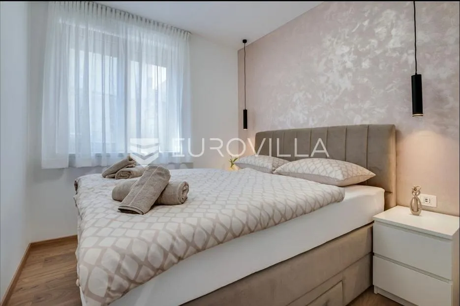 opatija, centar, ekskluzivan stan nkp 65 m2, prvi najam - slika 17