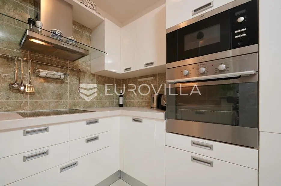 trogir, saldun, dvosoban stan površine 90 m2 s pogledom na more - slika 8