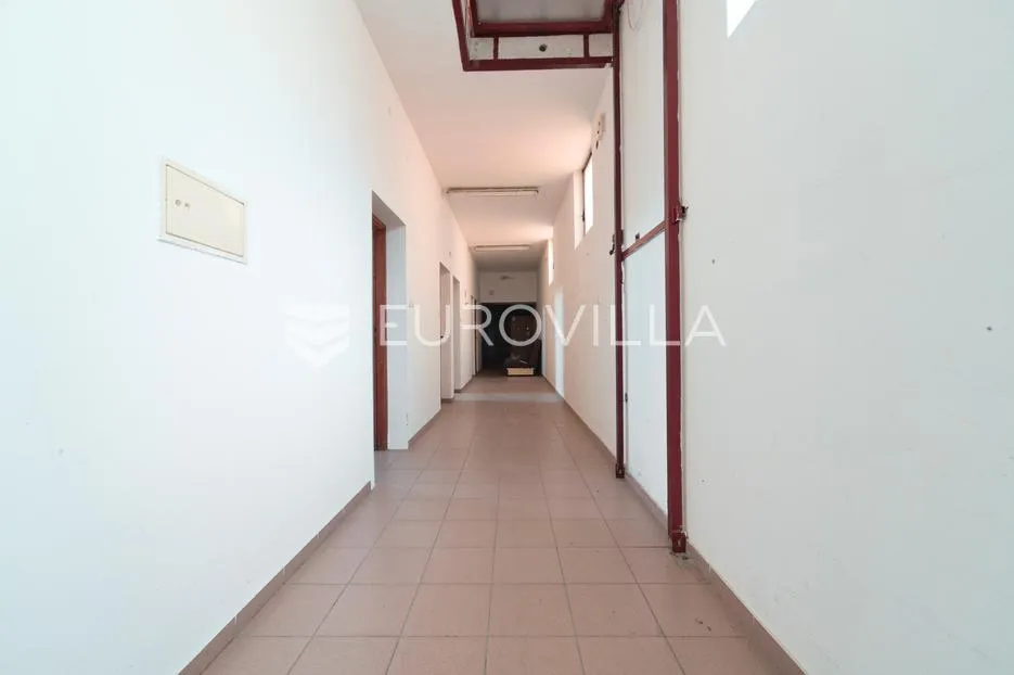 osijek, retfala, prodajemo skladište površine 410 m² - slika 13