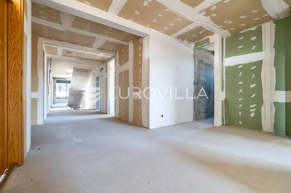 zaprešić, poslovna roh bau zgrada 2010 m² na zemljištu 2013 m² - slika 5