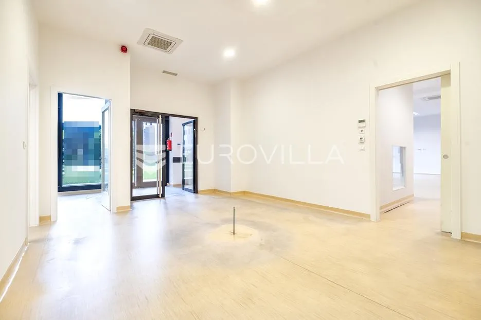 zagreb, strojarska, poslovni prostor, 400 m² i 4 garažna mjesta - slika 3