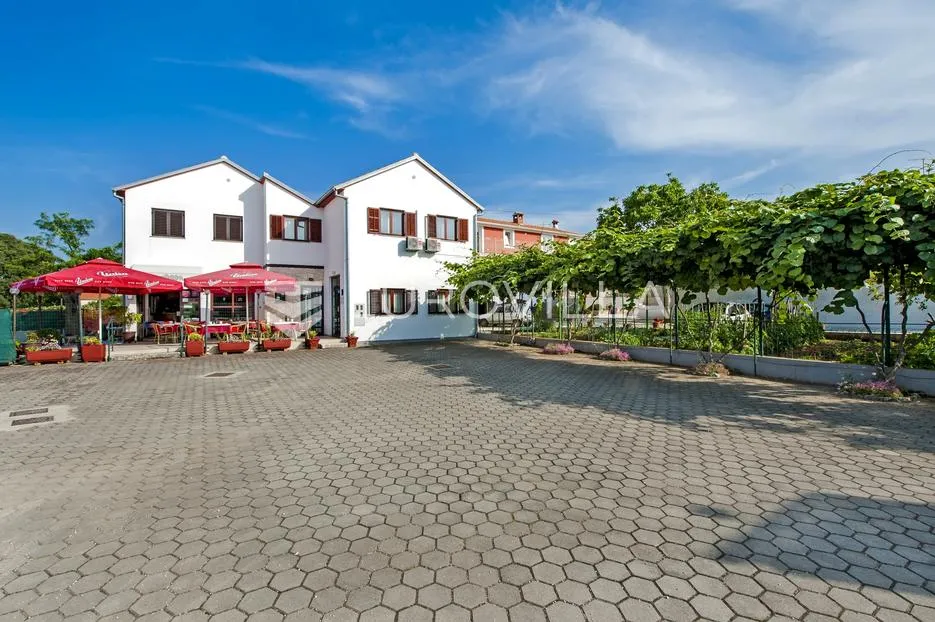 rovinj, okolica, ekskluzivna kuća s restoranom, stanom i sobama - slika 3