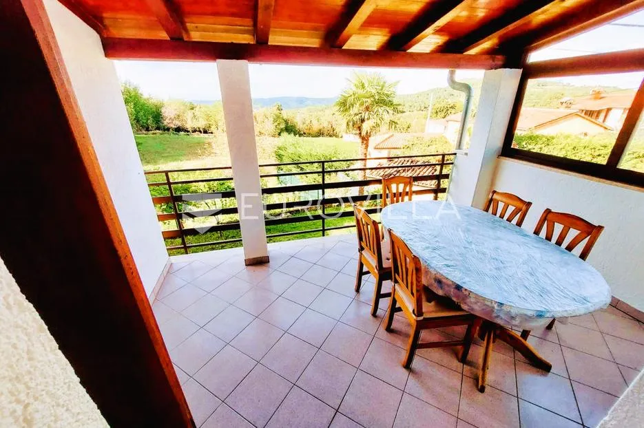 istra, motovun, prekrasna kuća sa dva stana i konobom - slika 7