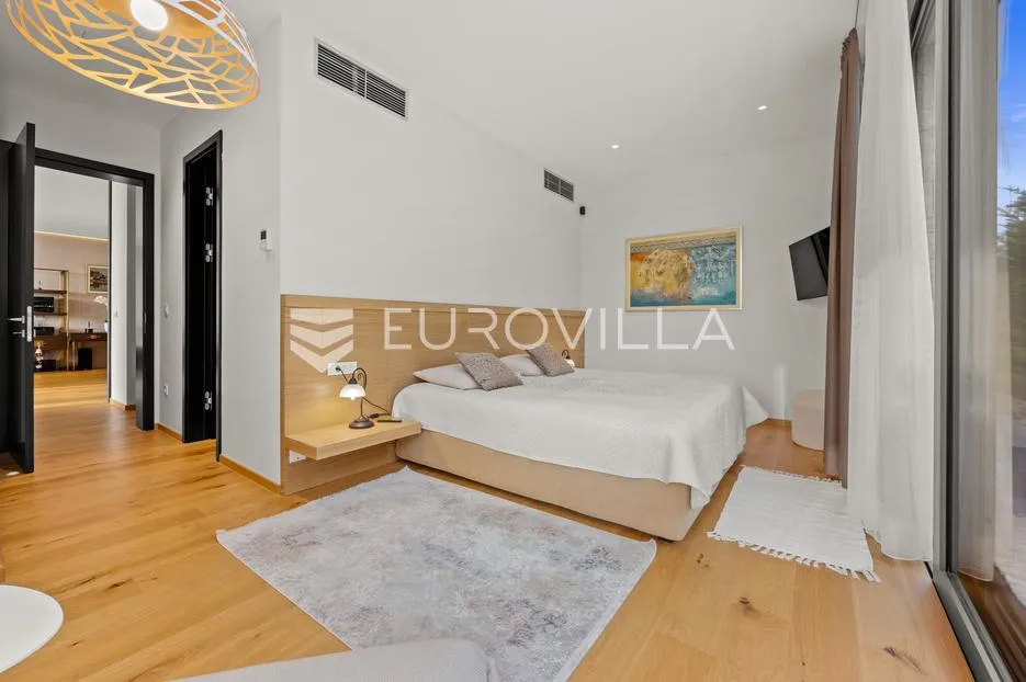 istra, brtonigla, ekskluzivna moderna vila sa pogledom na more i wellness oazom - slika 18