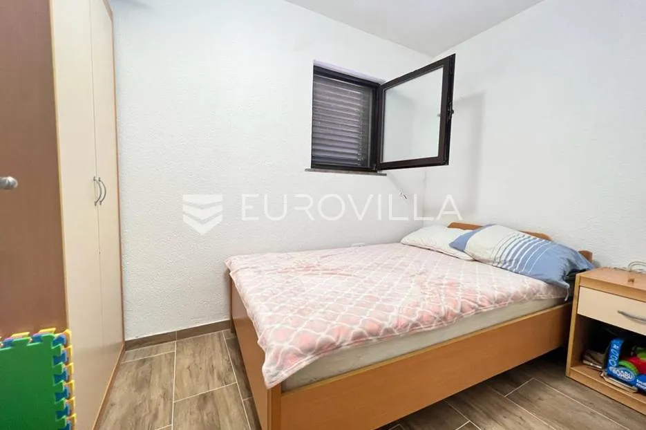 istra, rovinjsko selo, kuća u nizu od 90 m² u mirnom okruženju - slika 9