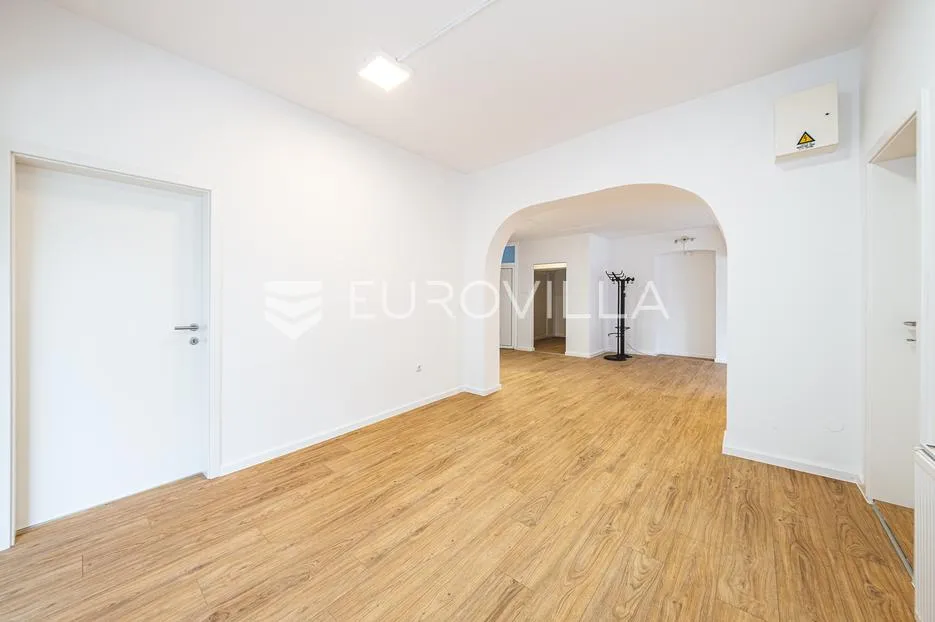 zagreb, maksimir, sermageova, dvoetažni poslovni prostor uredske namjene 380 m² - slika 2