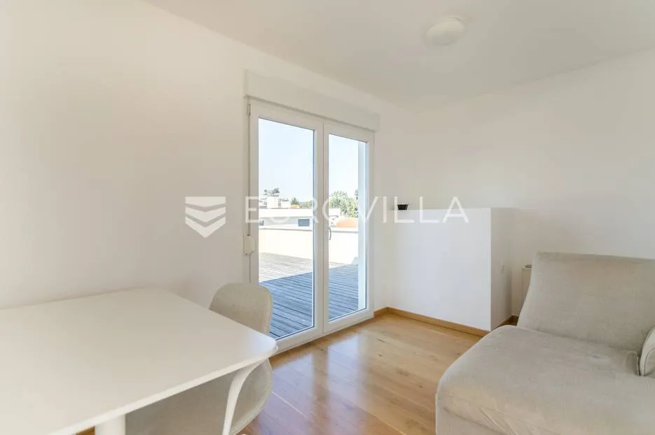 pantovčak, goljak prekrasan peterosoban penthouse nkp 277 m2 sa 2 garaže i 2 pm - slika 25