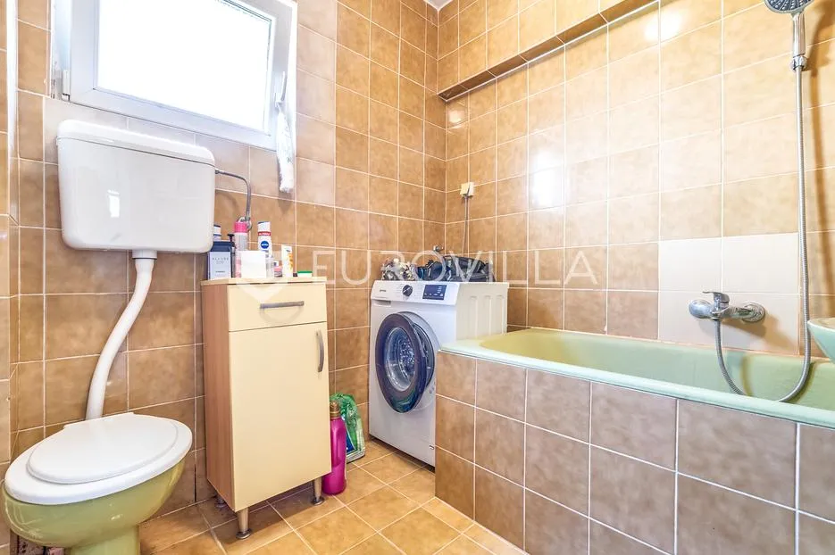 zagreb, kraljevec, dvojna kuća sa 3 stana, 264 m² - slika 11