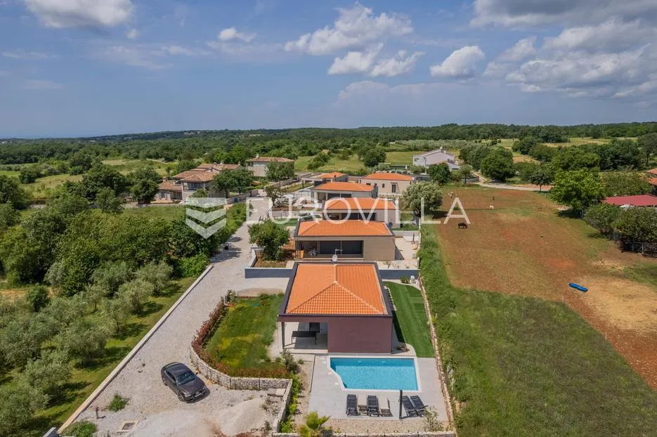 istra, kringa, prekrasna prizemnica s bazenom - slika 21