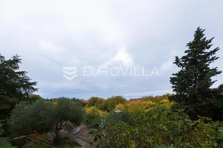 rijeka, kostrena, četverosoban stan 82 m² sa dva balkona i pogledom na more - slika 20