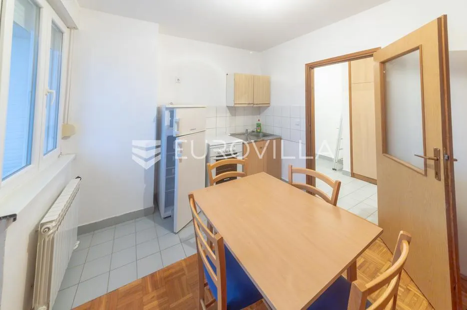 vukovar, borovo naselje, dvosoban stan s loggiom 56,38 m² i spremištem - slika 9