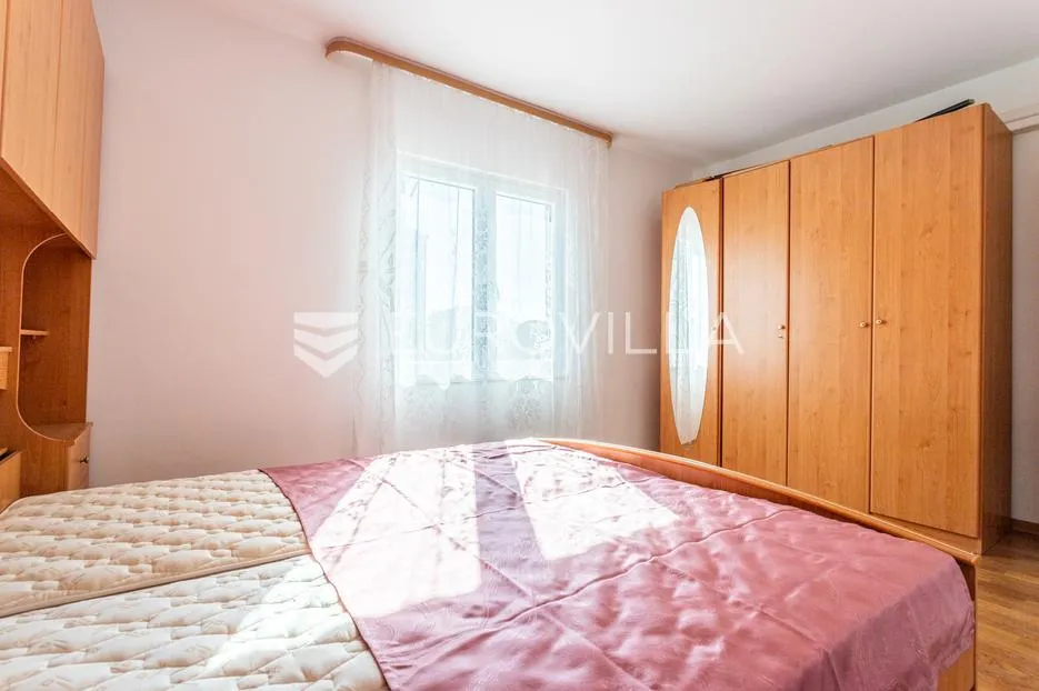 podstrana, kuća s četiri stambene jedinice u blizini mora, 340m2 - slika 6