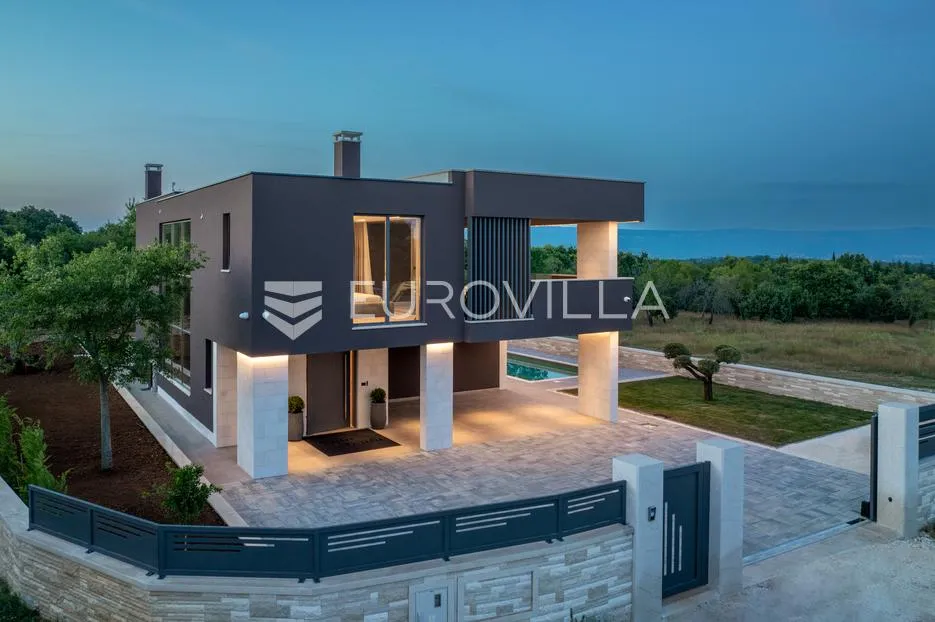 istra, krnice, impresivna dizajnerska vila s pogledom na more - slika 74