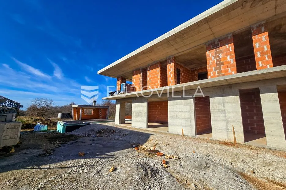 istra, baderna, moderna luksuzna vila okružena zelenilom - slika 6