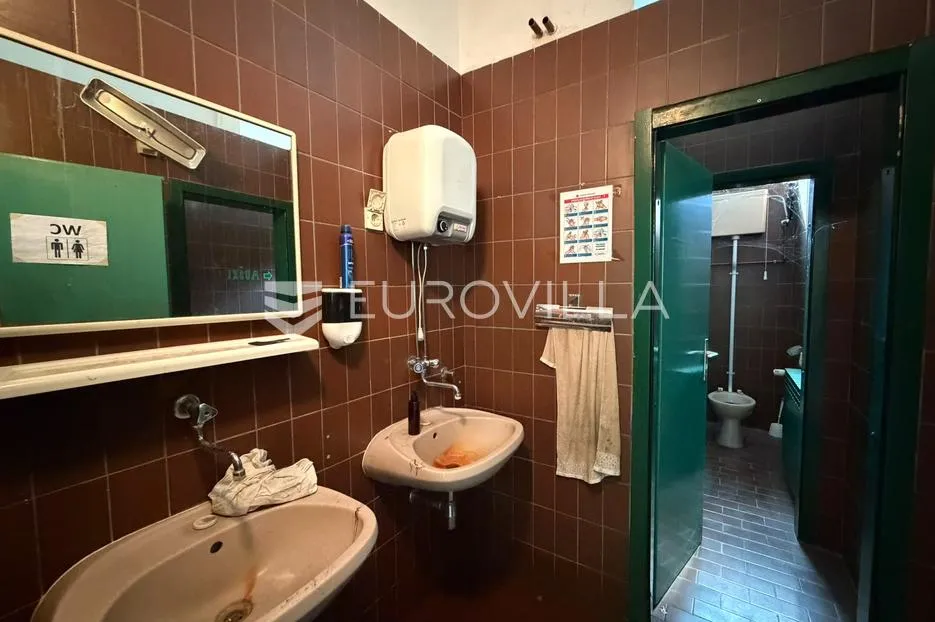 đakovo, strogi centar, poslovni prostor 500 m² - slika 6