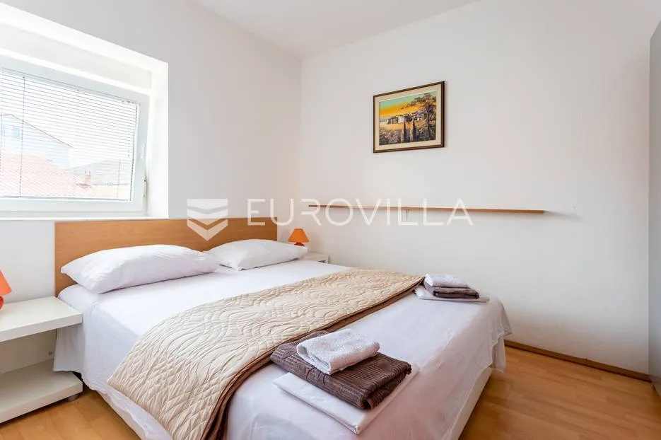 novalja, kuća s 10 apartmana blizu centra s pogledom na more - slika 40