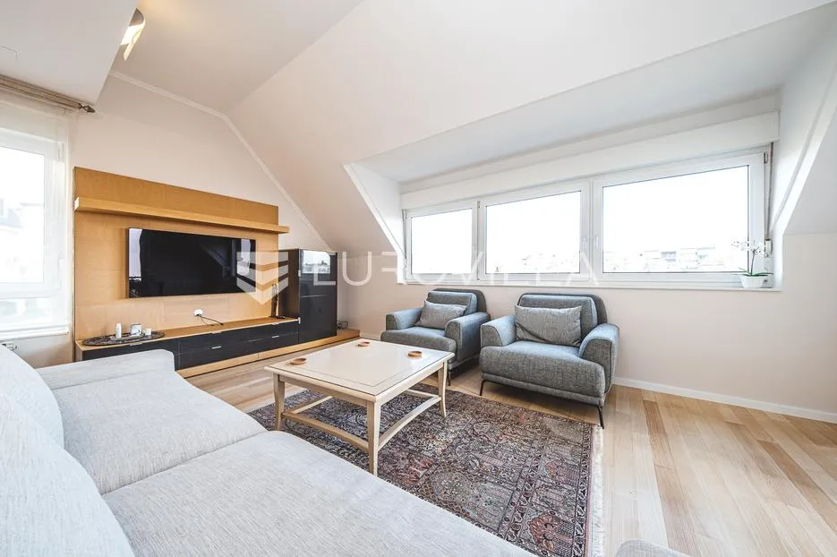 zagreb, zelenjak, prekrasan četverosoban dvoetažni stan, 120 m² - slika 2