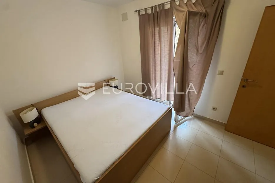 pag, vodice, kuća s 5 apartmana na top lokaciji - slika 19