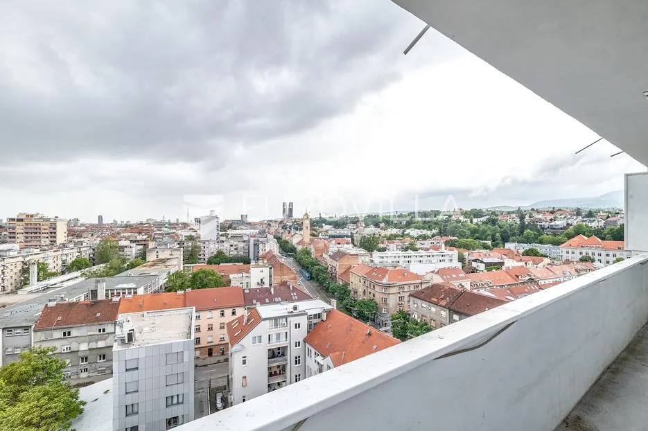Zagreb, Vlaška, šarmantan stan s pogledom na grad 68 m²
