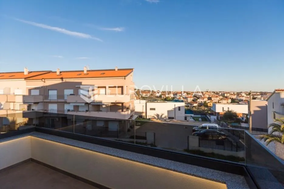 medulin, besprijekornog luksuzna vila 400 m² s bazenom, 300 m od plaže - slika 35