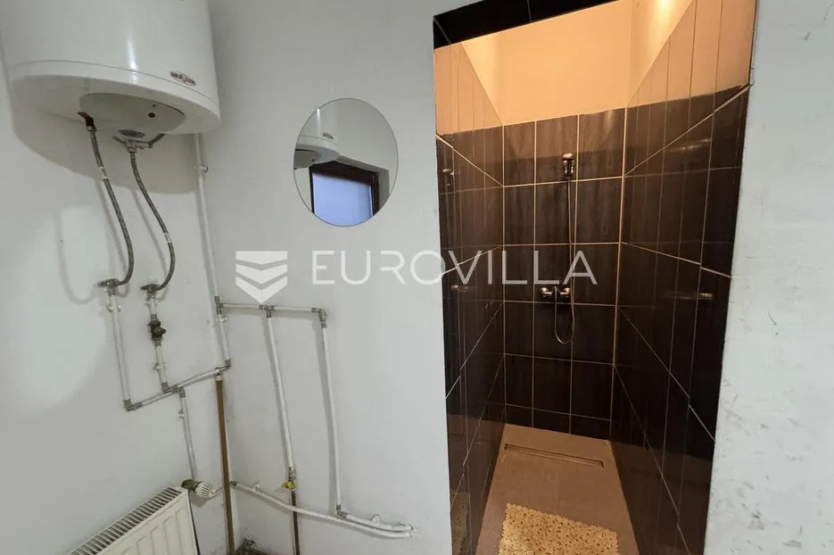 đakovo, centar, poslovni prostor 250 m2, odlična lokacija - slika 9