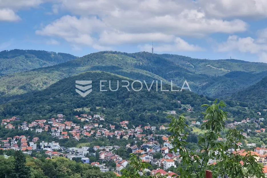 Zagreb, Gornje Prekrižje, jedinstveno imanje u najljepšem dijelu grada