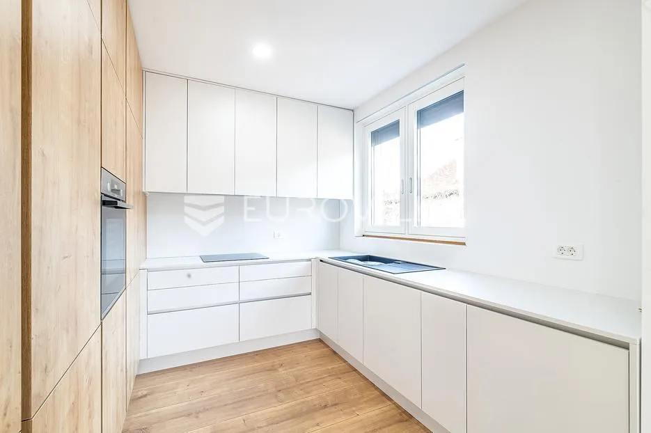 zagreb, mlinovi, luksuzan četverosoban stan 152 m² u duplex kući s garažom - slika 3