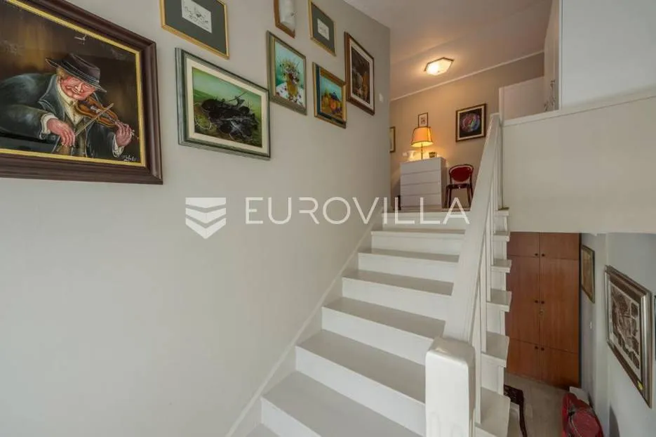 medulin, pješčana uvala - kuća blizu mora s bazenom, 4 apartmana - slika 10