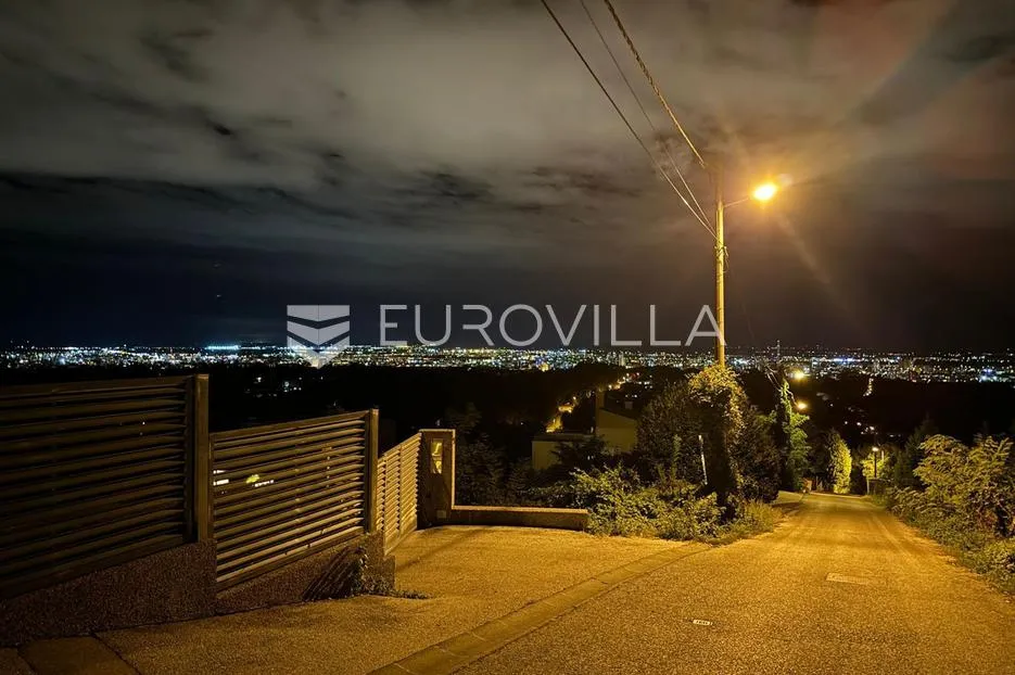 Zagreb, Šestinski vrh, građevinsko zemljište površine 1230 m², za dva objekta po 368 m²