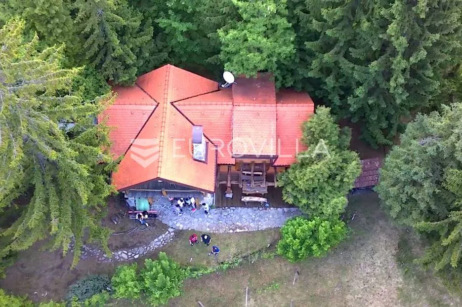 samobor, prekrasna obiteljska vikendica 152 m² na zemljištu 1.565 m² - slika 36