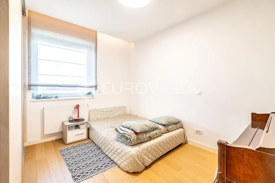 zagreb, heinzelova, četverosoban stan 128 m² s garažom - slika 6