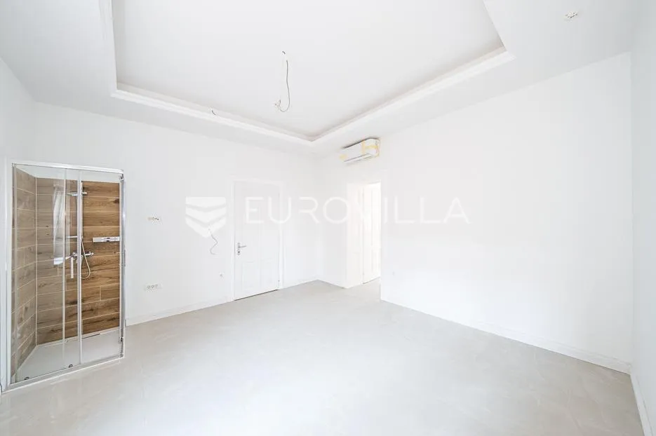 zagreb, donji grad, poslovni prostor 115 m2 na 2. katu s dizalom - slika 7