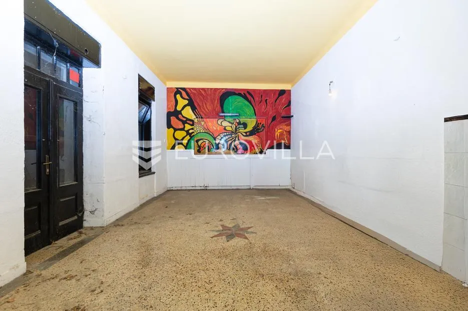 Rijeka, Centar, poslovni prostor blizu centra grada površine 124.40 m² - Sušak