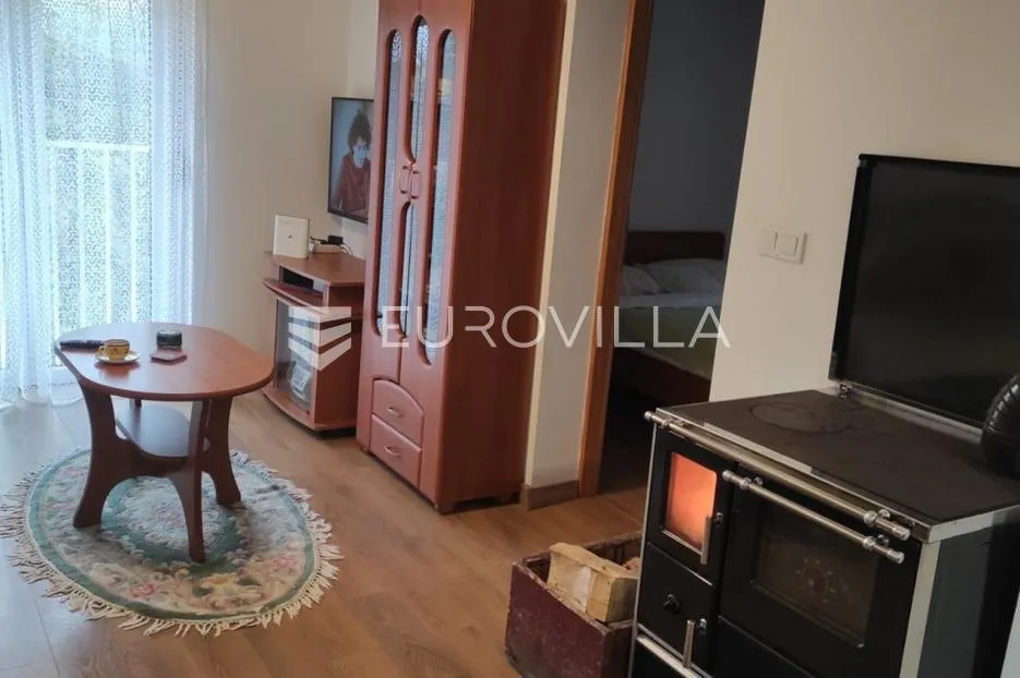 saborsko, lička jesenica, kuća 280 m², mirna lokacija - slika 3