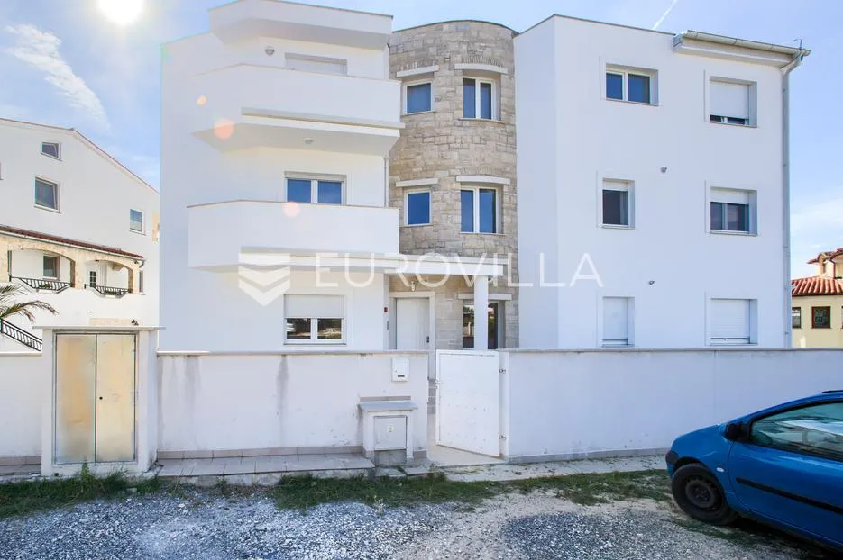 štinjan, luksuzan peterosobni stan nkp 170 m2 s pogledom na brijune i more - slika 28