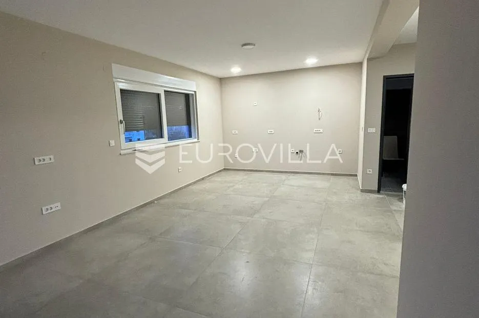 zadar, privlaka, luksuzno opremljen dvosoban stan 65,90 m² s vrtom - slika 5