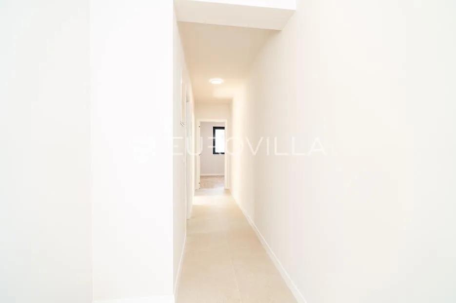 zadar, privlaka, luksuzni dvosoban stan 1. red do mora, 107,60 m² - slika 5