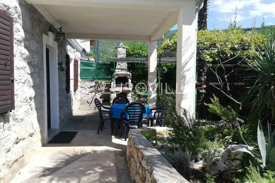 mošćenička draga, samostojeća primorska kuća sa terasama i pogledom na more - slika 7